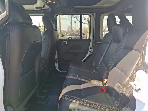 Certified 2022 Jeep Wrangler Unlimited Sahara image 10