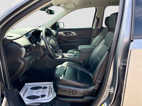 Used 2021 Chevrolet Traverse RS w/ LPO, Floor Liner Package image 22