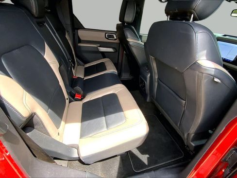 Used 2023 Ford Bronco Wildtrak AWD/4WD image 19