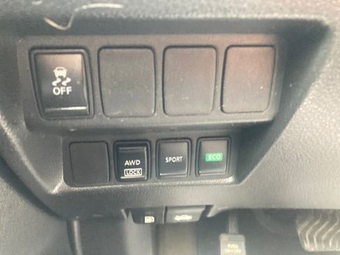 Used 2017 Nissan Rogue S w/ S Appearance Package AWD/4WD image 44