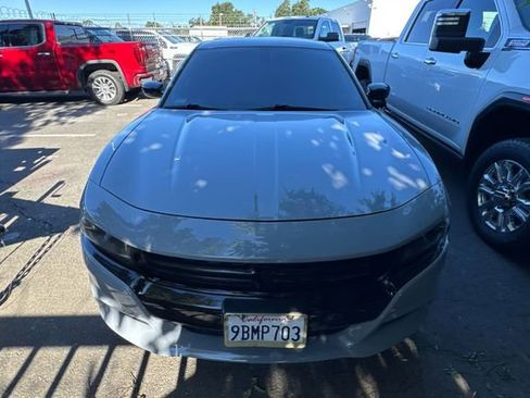Used 2022 Dodge Charger SXT w/ Blacktop Package RWD image 3