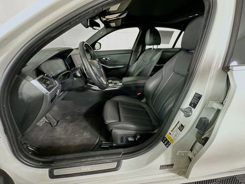 Used 2019 BMW 330i xDrive Sedan w/ Convenience Package image 28