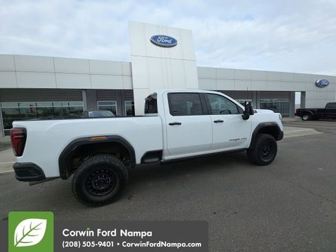 Used 2024 GMC Sierra 2500 AT4X w/ AT4X AEV Edition image 10