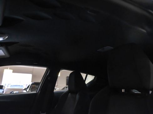 Used 2021 Toyota C-HR XLE image 29