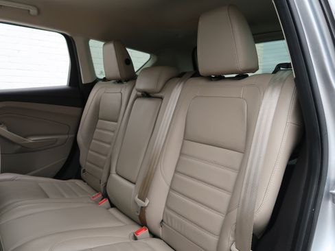 Used 2018 Ford Escape Titanium AWD/4WD image 36