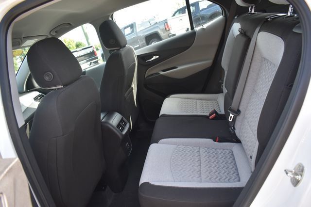 Certified 2022 Chevrolet Equinox LS w/ Driver Confidence II Package AWD/4WD image 18