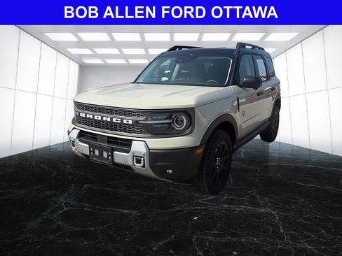 Used 2025 Ford Bronco Sport Badlands AWD/4WD image 1