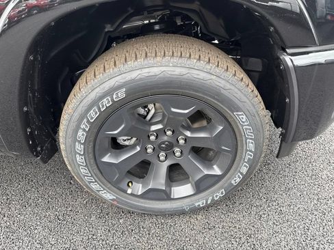 New 2026 RAM 1500 Big Horn AWD/4WD image 9
