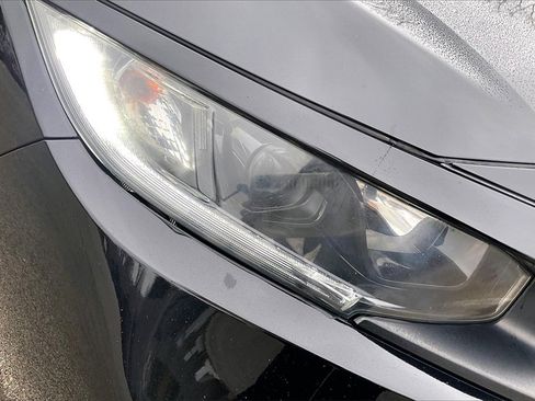 Used 2019 Honda Civic EX image 26