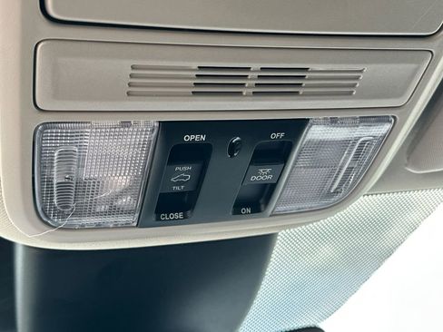 Certified 2026 Honda Odyssey EX-L image 34