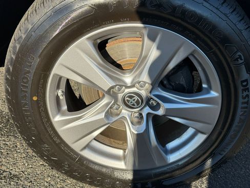 Used 2023 Toyota RAV4 LE image 9