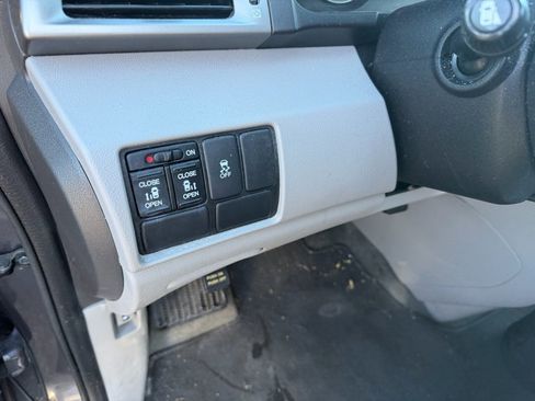 Used 2016 Honda Odyssey SE image 10