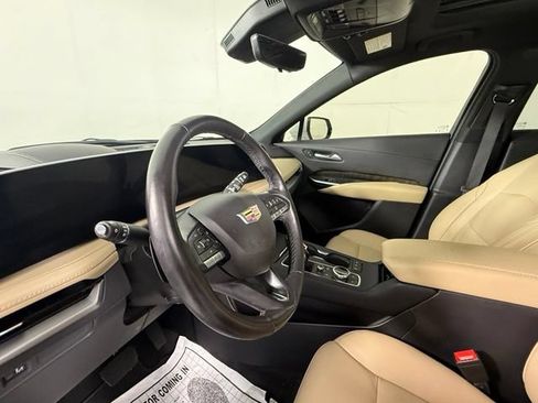 Certified 2025 Cadillac XT4 Premium Luxury w/ Technology Package FWD image 20