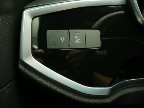 Certified 2023 Audi Q3 2.0T Premium Plus AWD/4WD image 42