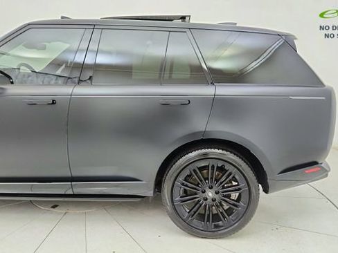 Used 2023 Land Rover Range Rover SE AWD/4WD image 10