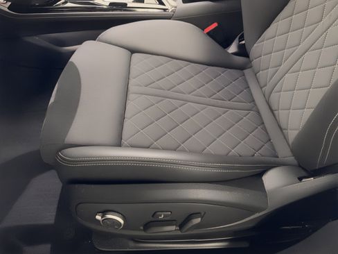 Used 2024 Audi S4 Premium image 16