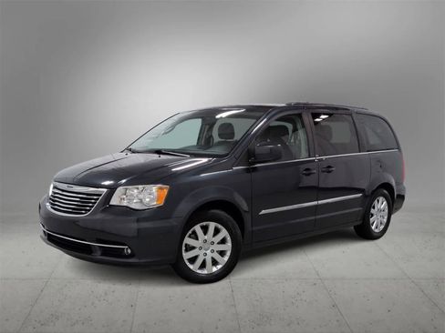 Used 2013 Chrysler Town & Country Touring w/ Trailer Tow Group image 1