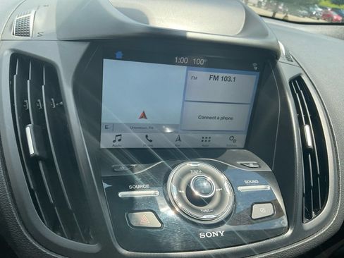 Used 2019 Ford Escape Titanium AWD/4WD image 19