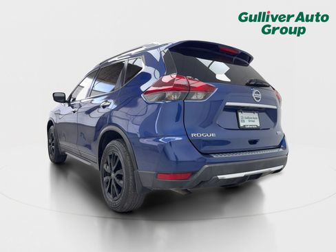 Used 2020 Nissan Rogue S w/ Special Edition Package FWD image 5