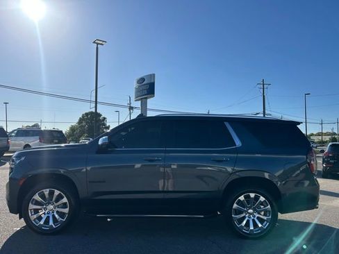 Used 2021 Chevrolet Tahoe Premier w/ Premium Package RWD image 5