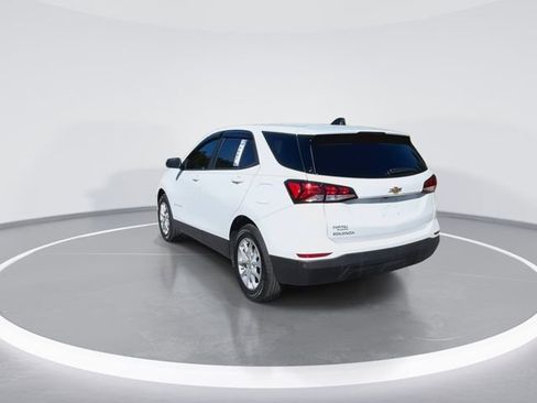 Used 2022 Chevrolet Equinox LS w/ LS Convenience Package image 9