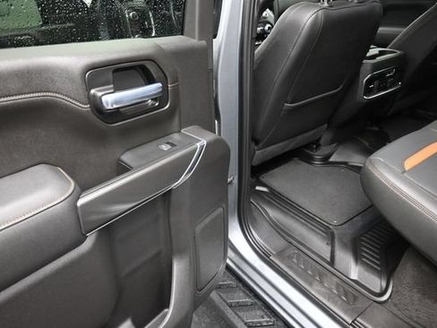 Used 2021 GMC Sierra 1500 AT4 w/ AT4 Preferred Package AWD/4WD image 10