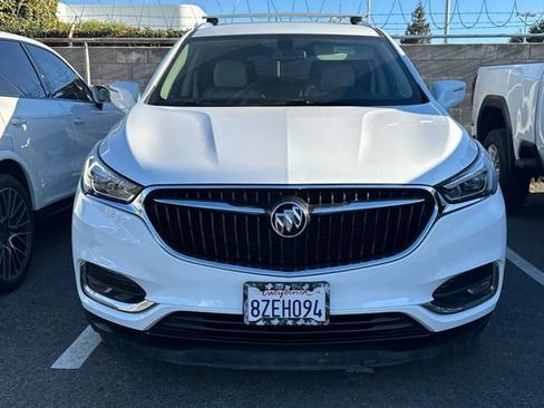 Used 2019 Buick Enclave Essence FWD image 3