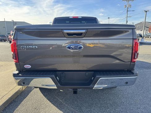 Used 2015 Ford F150 Lariat w/ Equipment Group 502A Luxury image 11