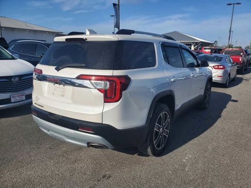 Used 2023 GMC Acadia SLT w/ Technology Package image 3