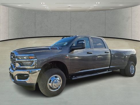 New 2026 RAM 3500 Tradesman image 2