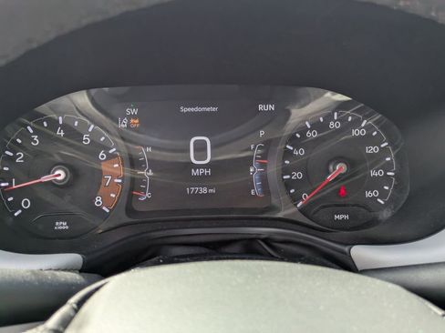 Used 2025 Jeep Compass Limited image 19