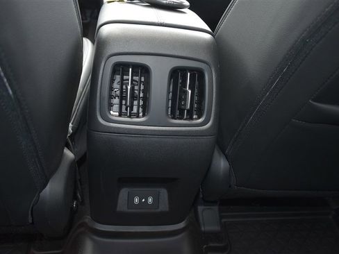 Used 2025 Hyundai Santa Cruz SEL AWD/4WD image 25