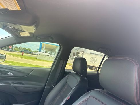 Used 2022 Chevrolet Equinox RS AWD/4WD image 15