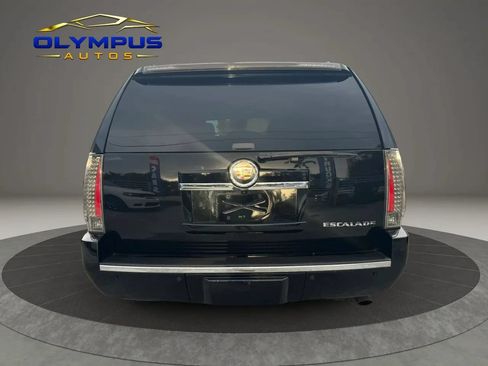 Used 2013 Cadillac Escalade ESV Premium AWD/4WD image 6