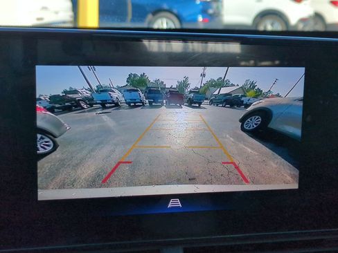 Certified 2025 Chevrolet Trax LT w/ Driver Confidence Package FWD image 20