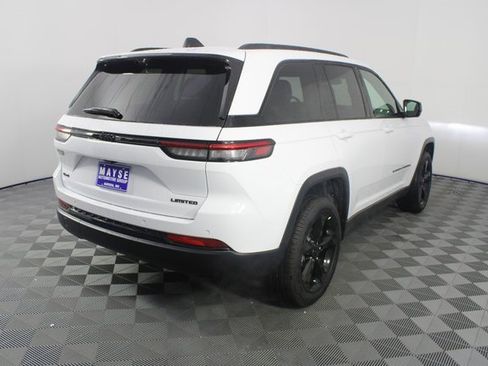 New 2025 Jeep Grand Cherokee Limited image 29