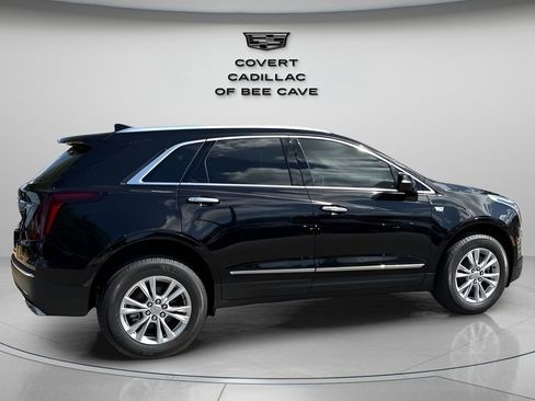 New 2025 Cadillac XT5 Luxury image 9
