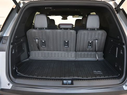 Used 2026 Chevrolet Traverse Z71 w/ LPO, Floor Liner Package image 12