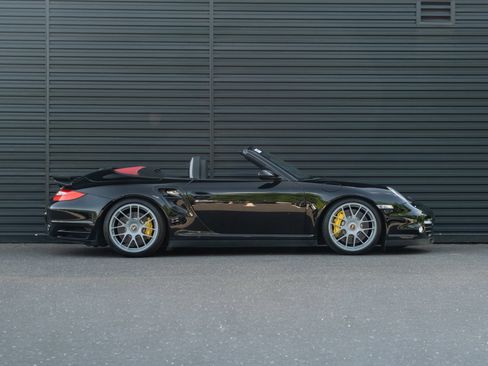 Used 2011 Porsche 911 Turbo S AWD/4WD image 9