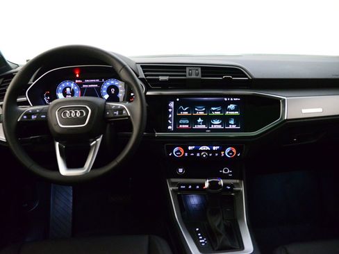 New 2025 Audi Q5 Premium w/ Convenience Package image 3