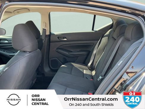 Used 2022 Nissan Altima 2.5 S FWD image 13