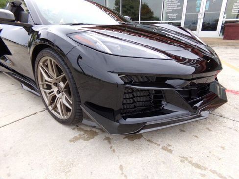 Used 2024 Chevrolet Corvette Z06 w/ Stealth Interior Trim Package RWD image 4