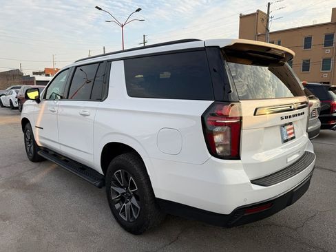 Used 2023 Chevrolet Suburban Z71 w/ Luxury Package image 8