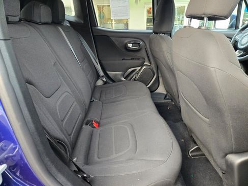 Used 2020 Jeep Renegade Latitude image 9