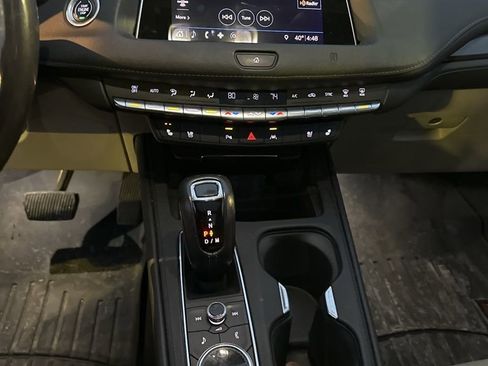 Used 2019 Cadillac XT4 Premium Luxury image 14