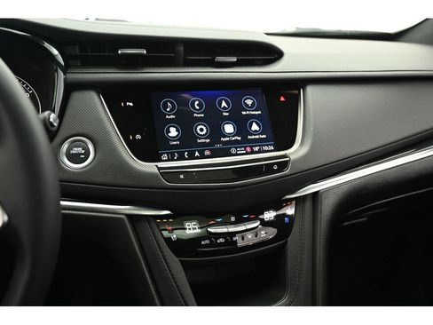 Certified 2025 Cadillac XT5 Premium Luxury image 46