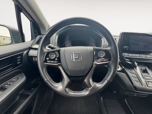Certified 2024 Honda Odyssey Touring image 12
