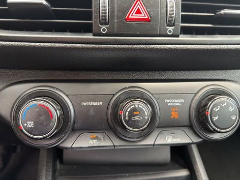 Certified 2023 Kia Forte LXS w/ LXS Technology Package FWD image 15