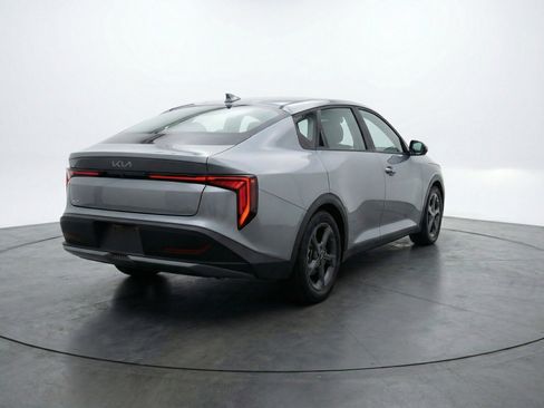 Used 2025 Kia K4 FWD image 9