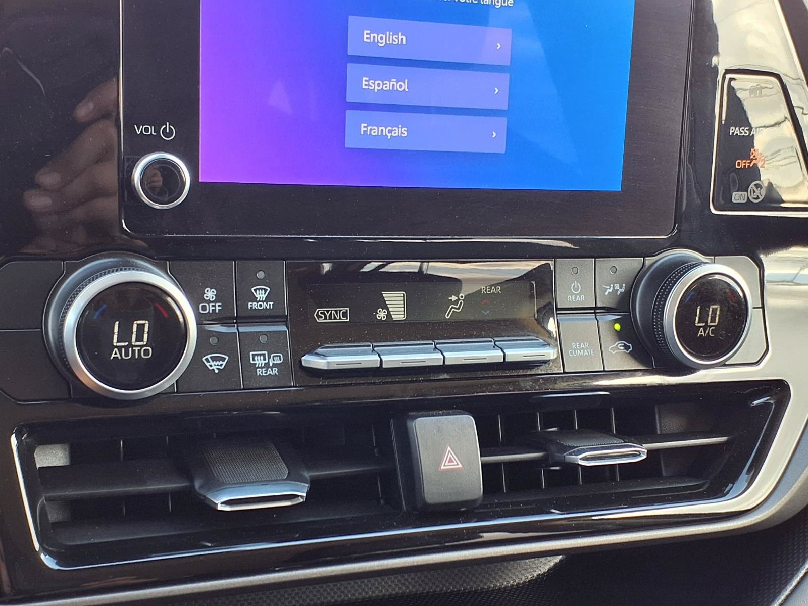 Certified 2025 Toyota Highlander LE FWD image 16